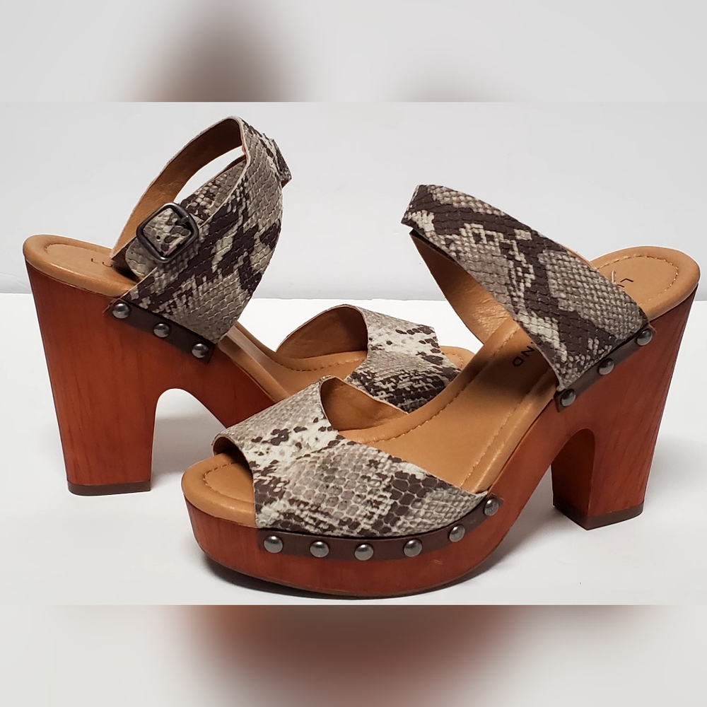 Lucky Brand Nessah Open Toe Sandal Shoes Chunky Heel Snakeskin Studs Leather 8M